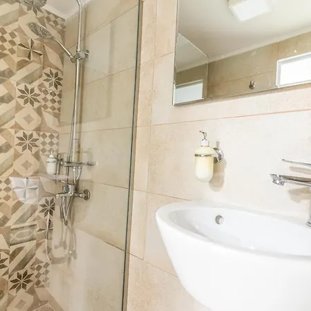 New Loft In The Heart Of Center Apartman