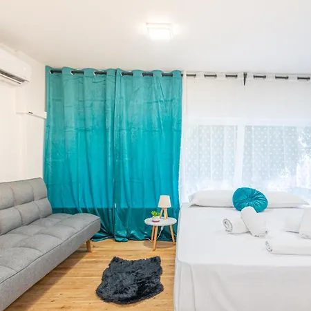New Loft In The Heart Of Center * Candia